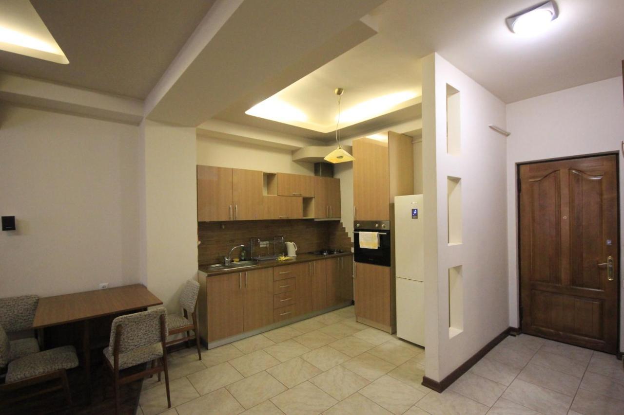 Rent Inn Yerevan On North Avenue Zewnętrze zdjęcie